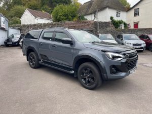 **SOLD**2025(25) ISUZU D-MAX V-CROSS STEEL EDITION