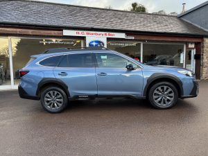 2023(73) SUBARU OUTBACK 2.5 LIMITED CVT/AUTO